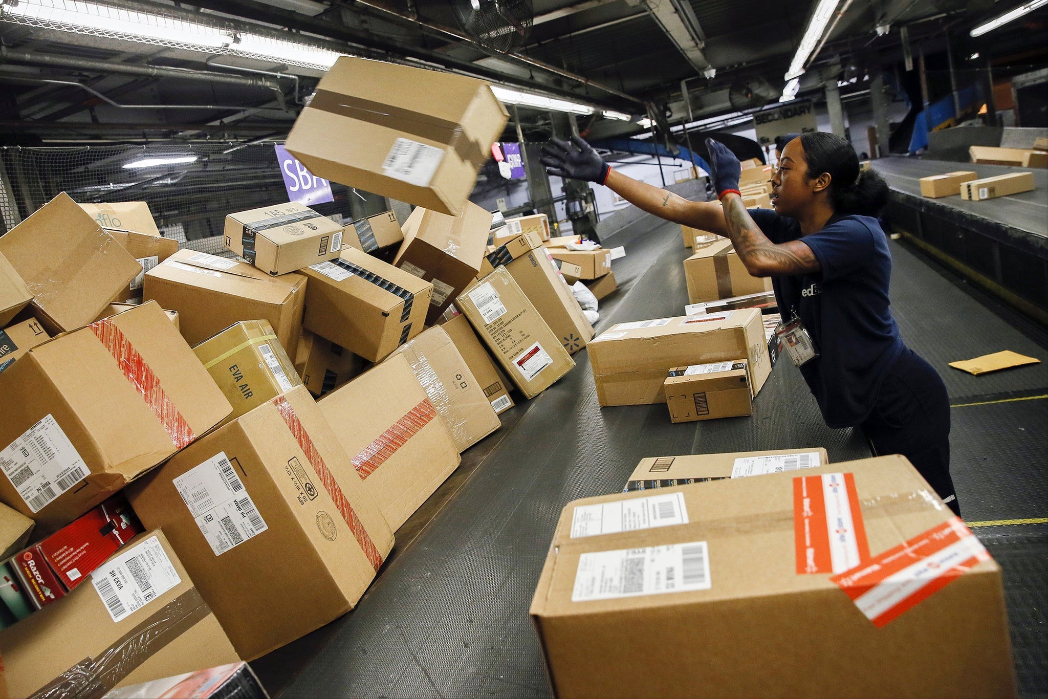 Four Challenges Facing Retail Distribution in the 2018 Holiday Season