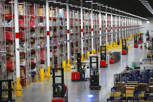 Safe at Any Height: Warehouse Height Safety Tips